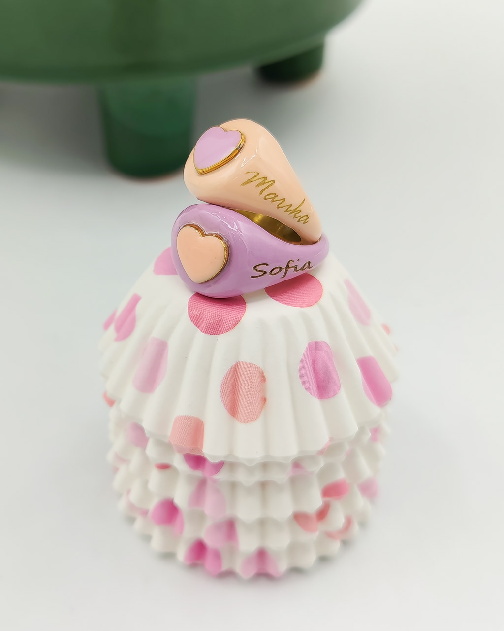 Anello Chevalier personalizzato donna Graziosa | Margio Gioielli Anello Chevalier Graziosa personalizzato da donna in acciaio Gold